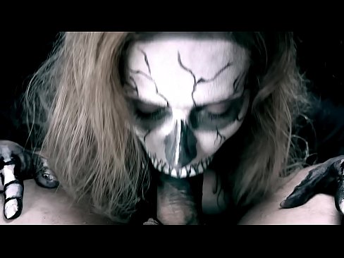 ❤️ Demoniczna dziewczyna ssąca kutasa swoimi czarnymi ustami i połykająca spermę. ️❌ Sluts at us pl.downloadassertion.top ﹏