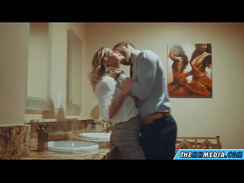 ❤️ Kiedy biuściasta blondynka uwodzi cię w publicznej toalecie ️❌ Sluts at us pl.downloadassertion.top ﹏